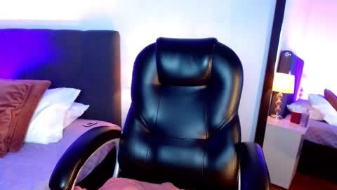 sasha_bowei online show from November 2, 3:06 am