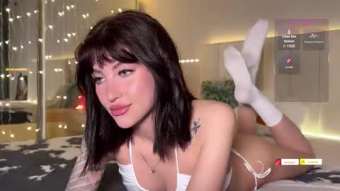 Hi everyone my name is Sasha   online show from March 17, 8:47 pm