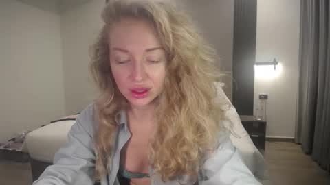 Sasha online show from March 4, 4:42 am