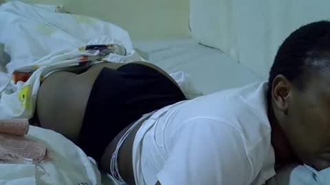 sassy_bella online show from May 9, 5:35 am