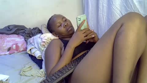 sassy_bella online show from November 7, 10:50 am