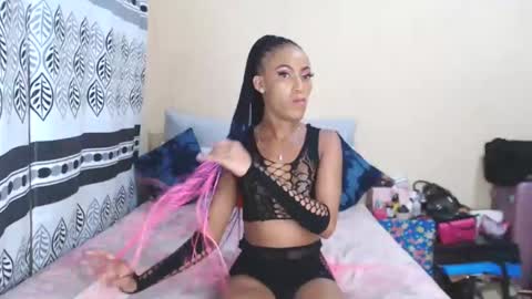 Kylie online show from February 9, 5:11 pm