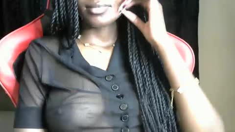 sassy_lyne online show from May 22, 6:20 am
