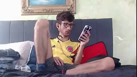 sasuke_bigcock online show from June 18, 1:38 pm