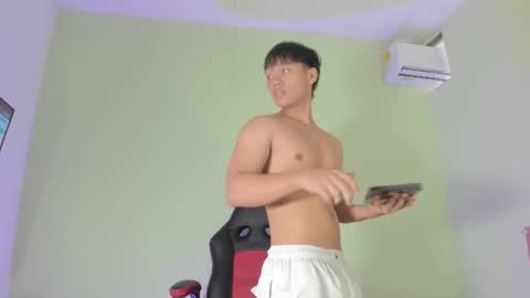 Evans Williams online show from March 8, 1:36 pm