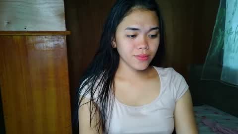 saszzyyumiie online show from June 3, 1:41 am