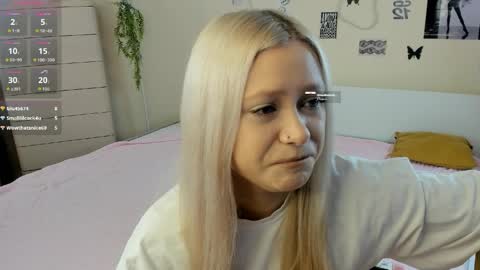 satinpresence online show from May 5, 5:57 am