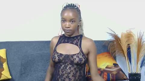 Snapshot of saucy_angels chatting on March 4, 6:18 pm Saucy online show from March 4, 6:18 pm