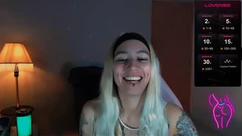Snapshot of saucy_jenn1 chatting on December 24, 5:55 pm I AM JENN  online show from December 24, 5:55 pm