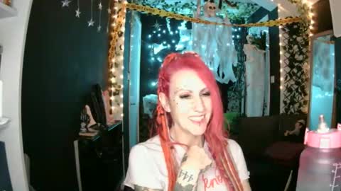 Snapshot of saucysky chatting on October 12, 12:36 am SaucySky online show from October 12, 12:36 am