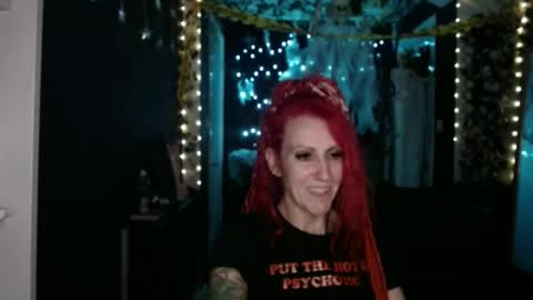 Snapshot of saucysky chatting on October 14, 9:51 pm SaucySky online show from October 14, 9:51 pm