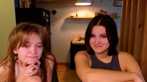 Snapshot of sav_anna chatting on September 18, 1:48 pm LUNA and ANNA    online show from September 18, 1:48 pm