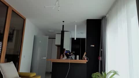 Wild influence online show from March 28, 9:11 am