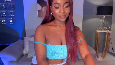 Snapshot of savannahstorm_ chatting on February 19, 3:49 pm S a v a n n a h  online show from February 19, 3:49 pm