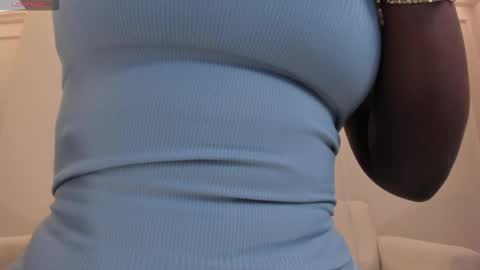 Snapshot of savannahstorm_ chatting on September 28, 11:52 am S a v a n n a h  online show from September 28, 11:52 am