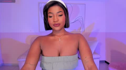Snapshot of savannahstorm_ chatting on March 2, 1:27 pm S a v a n n a h  online show from March 2, 1:27 pm