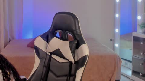 Savannahwildee online show from January 14, 12:14 pm