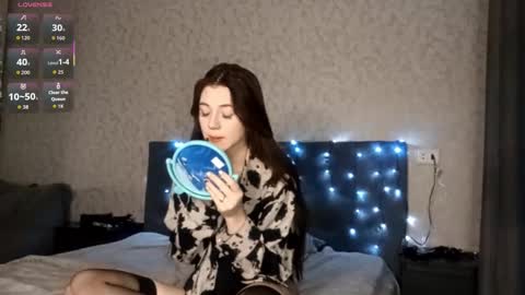 Sophie online show from December 4, 7:24 pm