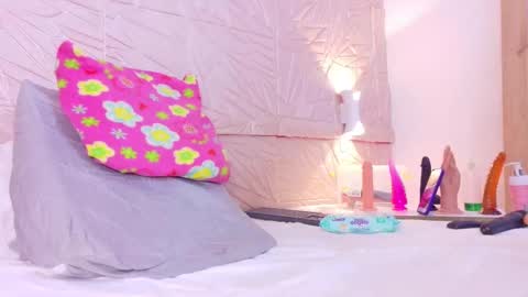 Snapshot of savory_pussy18 chatting on September 11, 3:24 pm savory_pussy18 online show from September 11, 3:24 pm
