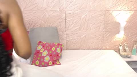 Snapshot of savory_pussy18 chatting on February 1, 12:37 pm savory_pussy18 online show from February 1, 12:37 pm
