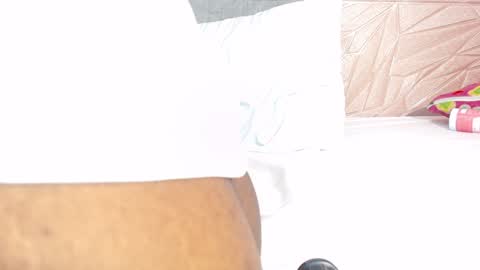 Snapshot of savory_pussy18 chatting on February 4, 5:23 pm savory_pussy18 online show from February 4, 5:23 pm