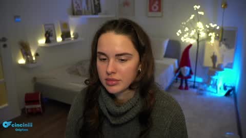 Naomi online show from December 16, 7:43 pm