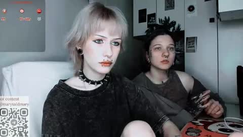 pronoun she. name Mary. age 21. online show from September 19, 11:08 pm