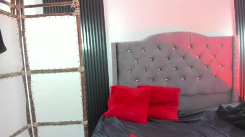 scarbadgirl_ online show from June 3, 3:42 am