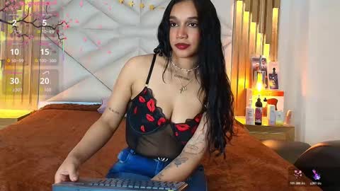 scarleett_ebony online show from February 19, 8:19 pm