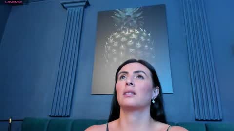 Scarlet Edwars online show from December 5, 7:11 pm