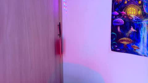 Scarlet online show from October 27, 2:28 pm