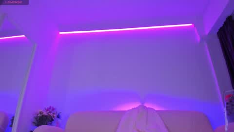 Amira online show from March 11, 11:08 pm