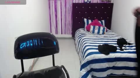 SCARLET  online show from April 16, 8:09 pm