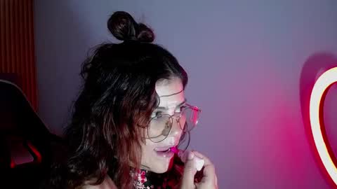 scarlett_jhonson_ch online show from April 29, 1:05 pm