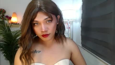 Snapshot of scarlett_sofia69 chatting on October 23, 11:01 am online show from October 23, 11:01 am