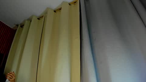 Scarlett zin follow me online show from May 8, 12:49 am
