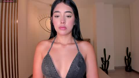 Sacrlett Blaze online show from May 11, 12:01 pm