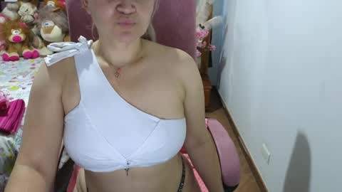 Scarlette online show from January 9, 10:31 pm