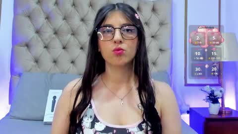 Scarlet online show from March 30, 7:47 pm