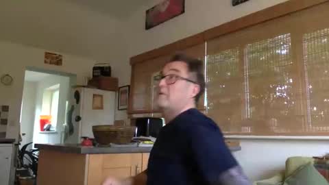 scbiggersballs online show from May 1, 10:20 am