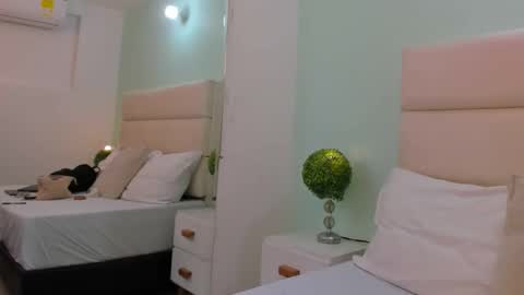 SCARLET online show from March 14, 12:31 pm