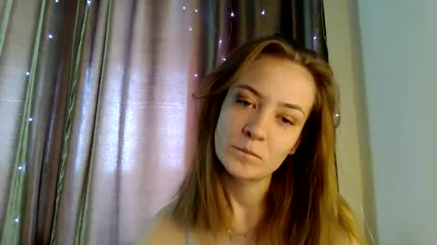 Elsa online show from May 17, 10:35 am