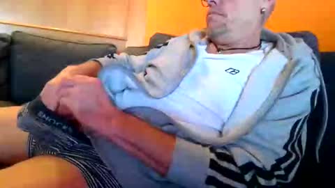 schmuhbaer1 online show from November 12, 10:39 am