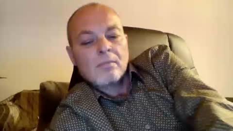 schnibschnab online show from October 13, 6:10 pm