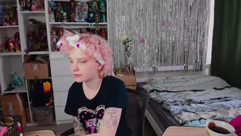 Rina online show from March 27, 7:25 am