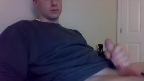 scooter912 online show from December 11, 6:20 pm