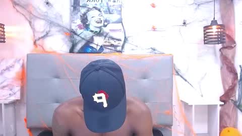 Snapshot of scottdamar chatting on October 25, 11:27 pm Damar online show from October 25, 11:27 pm
