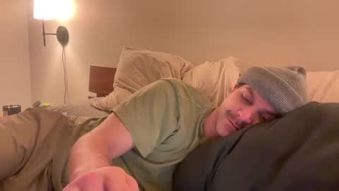 Snapshot of scottybeam chatting on December 7, 9:33 am Scotty online show from December 7, 9:33 am