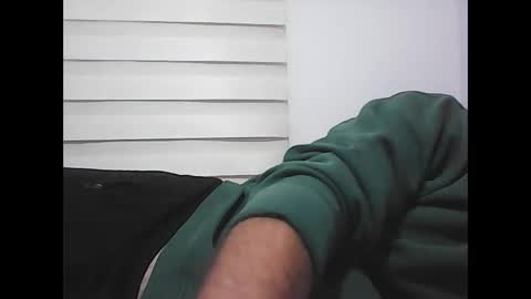 Snapshot of screw2 chatting on October 14, 7:50 pm Evren online show from October 14, 7:50 pm