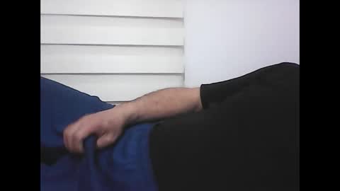 Snapshot of screw2 chatting on February 18, 4:03 pm Evren online show from February 18, 4:03 pm